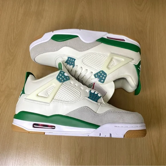 Women's Sneakers -Jordan 4 Retro SB ‘Pine Green’ - Picture 4 of 8